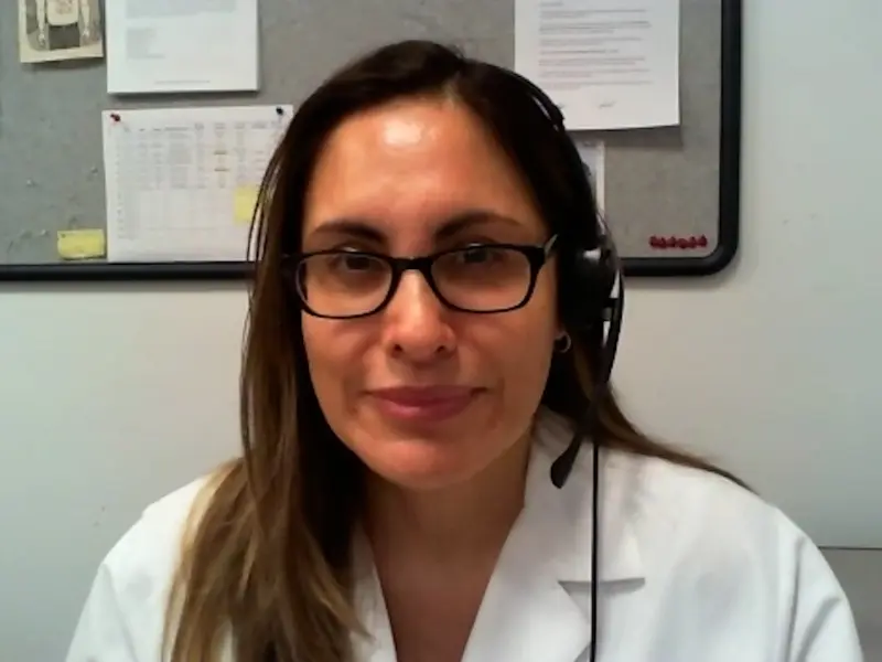 What are the challenges faced when selecting frontline treatment for CLL?